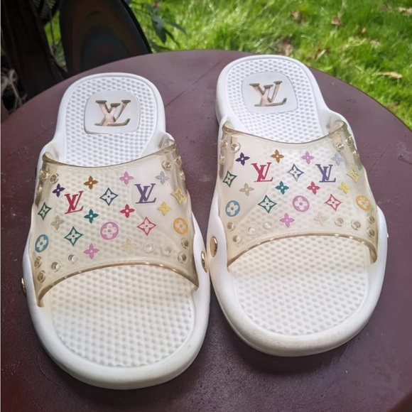 Authentic Louis Vuitton Monogram White W/Multi Color Beach Sandals. Size-39. EUC - Picture 4 of 6